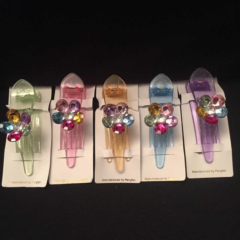Set of Five (5) Hair Clip Barrettes with Flower 🌸